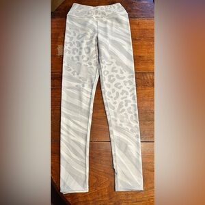 Looney Legs White And Grey Leopard Zebra FL